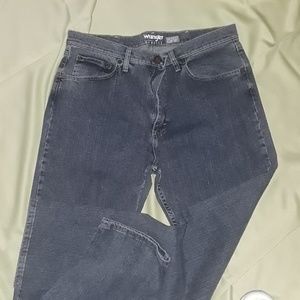 wrangler reserve advanced comfort cargo pants